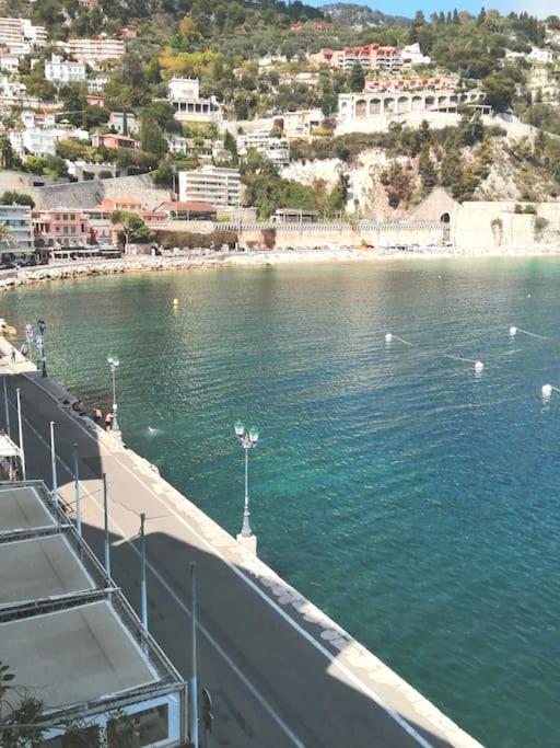 Cosy Situe A 2mn De La A Pied Climatise Villefranche-sur-Mer