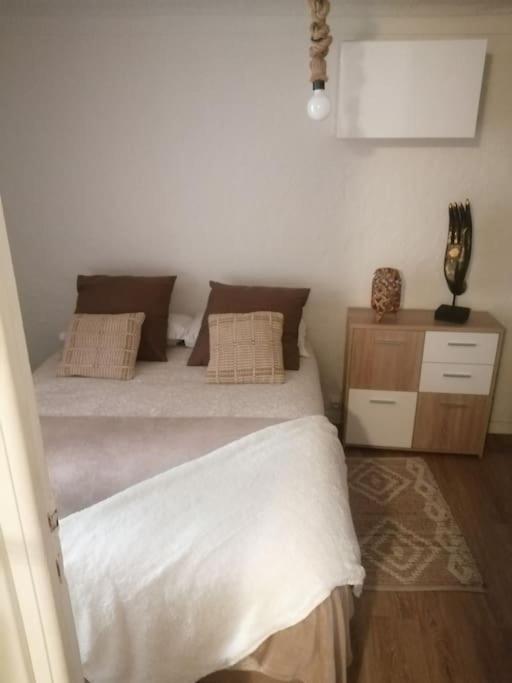 Apartment Cosy Situe A 2mn De La A Pied Climatise